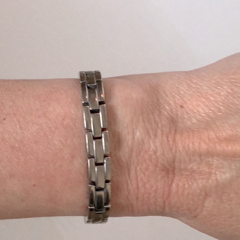 Titanium magnet bracelet